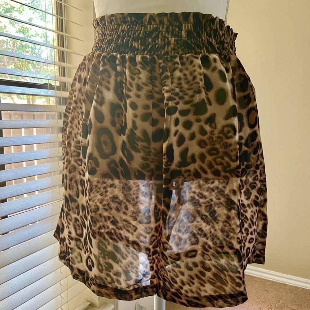 NWT Influence Women leopard Beach Bottoms